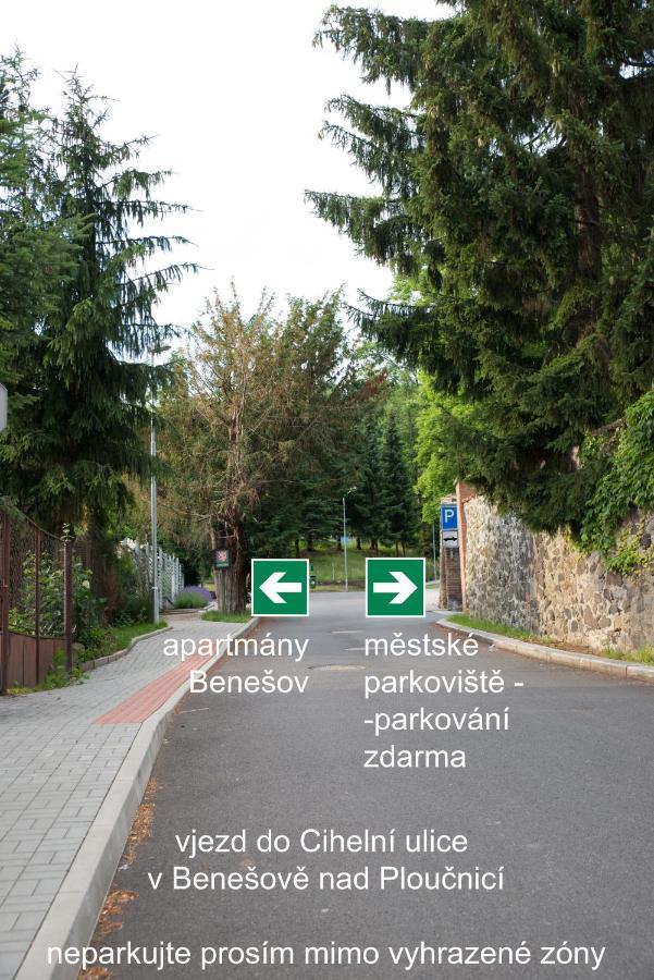 Benesov nad Ploucnici Apartmany Benesov מראה חיצוני תמונה