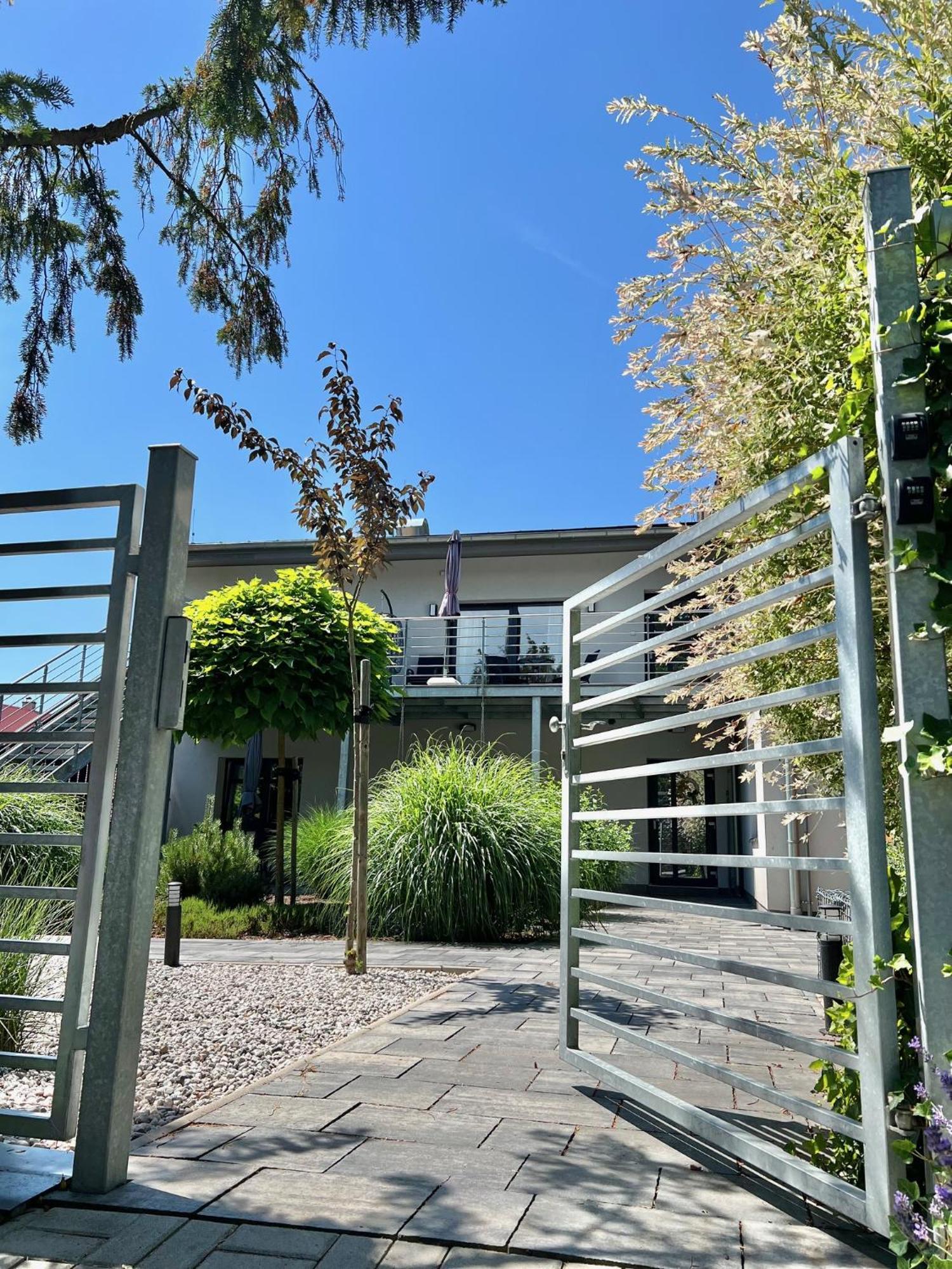 Benesov nad Ploucnici Apartmany Benesov מראה חיצוני תמונה